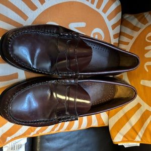 Great Condition Men BASS Loafers! Size 9.5 D!